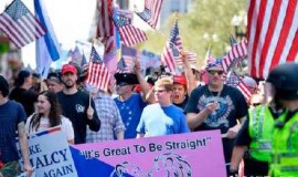美国波士顿：异性恋骄傲游-行在争议声中登场