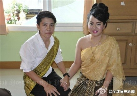泰国：女女同性结婚送嫁妆