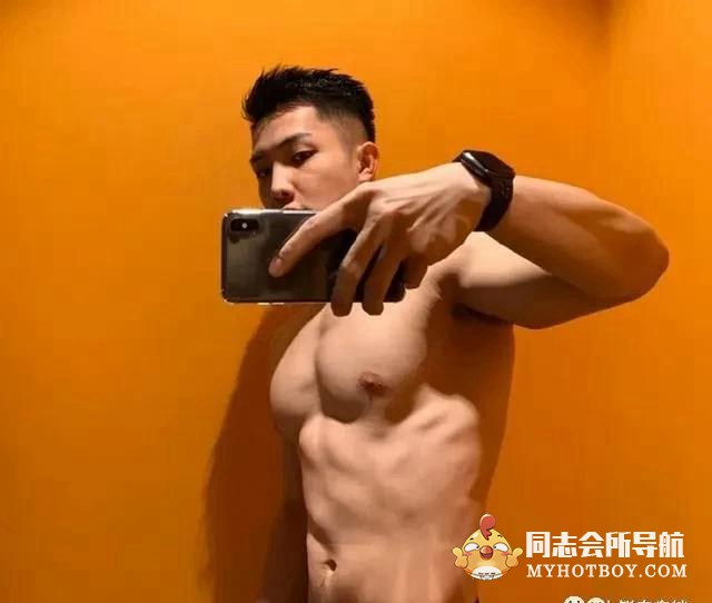 24岁上海超级猩猩男教练，这肌肉太撩了 时尚型男 第11张