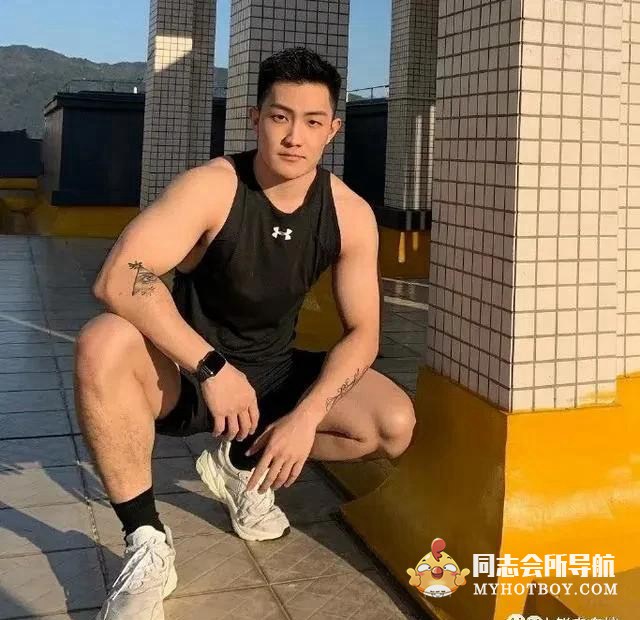 24岁上海超级猩猩男教练，这肌肉太撩了 时尚型男 第10张