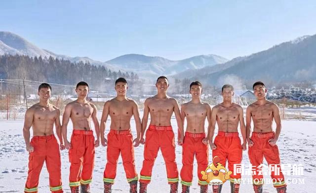 放大招！消防队“宝藏男孩”雪地硬核肌肉大片，身体差点被掏空！