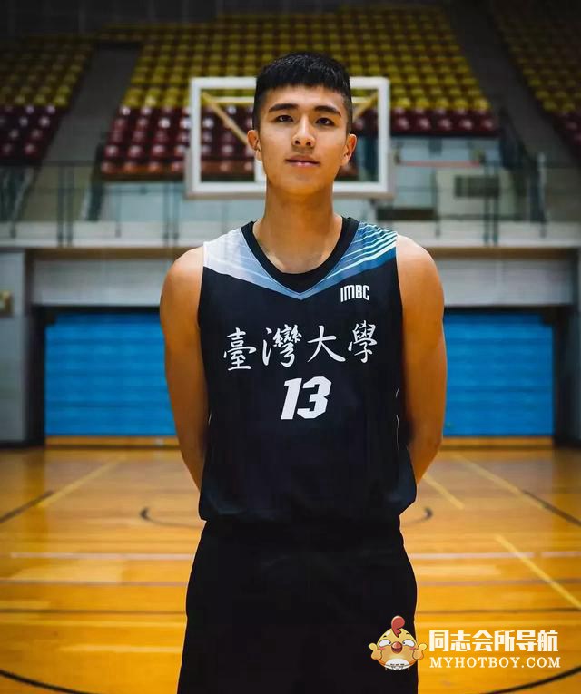 蔡依林MV里篮球校草，他叫连洁林，是台湾大学校篮球队的 时尚型男 第4张