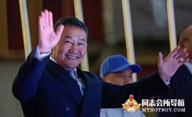 向中国捐赠3万只羊的蒙古国总统，竟然是个大肌霸 时尚型男 第15张