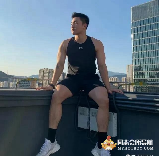 24岁上海超级猩猩男教练，这肌肉太撩了 时尚型男 第18张