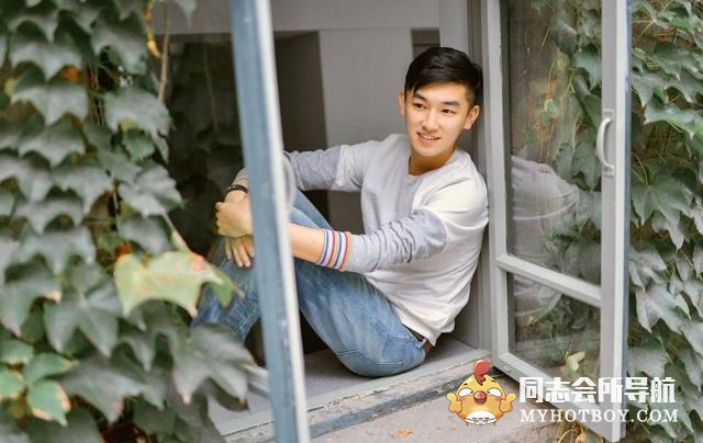 学生时代的杨旭文，青春帅气少年感满满 娱乐画报 第8张