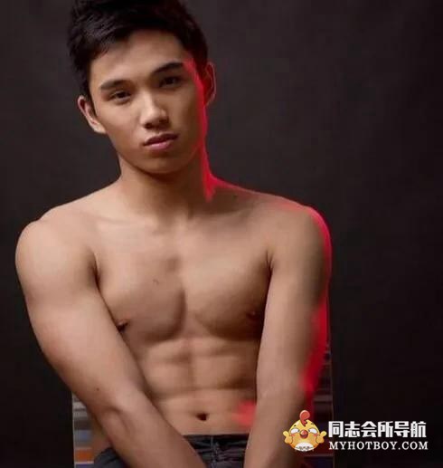 中国男模男体体艺术图片2