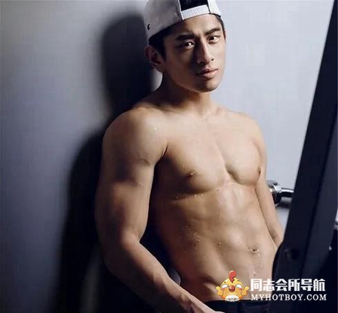 中国帅哥肌肉男照片